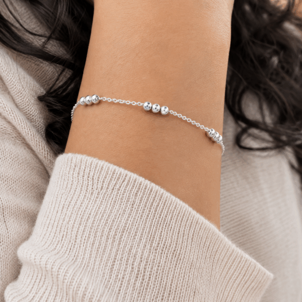Dainty Silver Ball Bead Bracelet